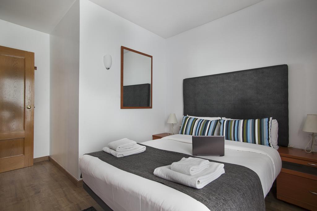 Tendency Apartments Fira L'Hospitalet de Llobregat Esterno foto
